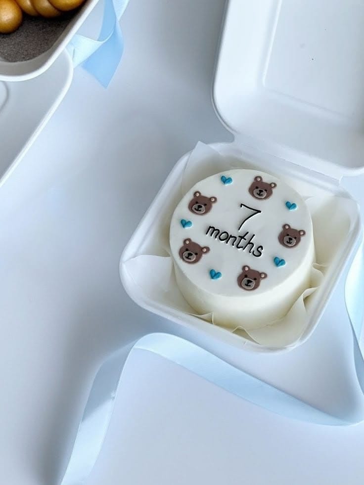 Cute 7 Month Bento Cake for Baby