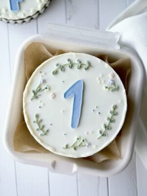 The "One Month Old" Petit Celebration Cake